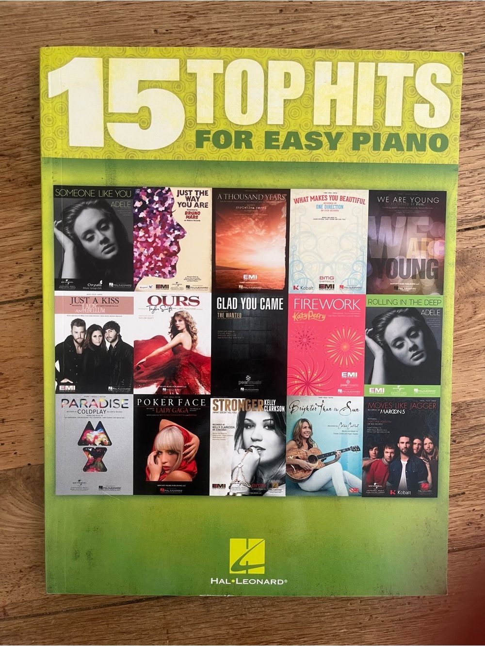 15 Top Hits for Easy Piano - Hal Leonard (Green)